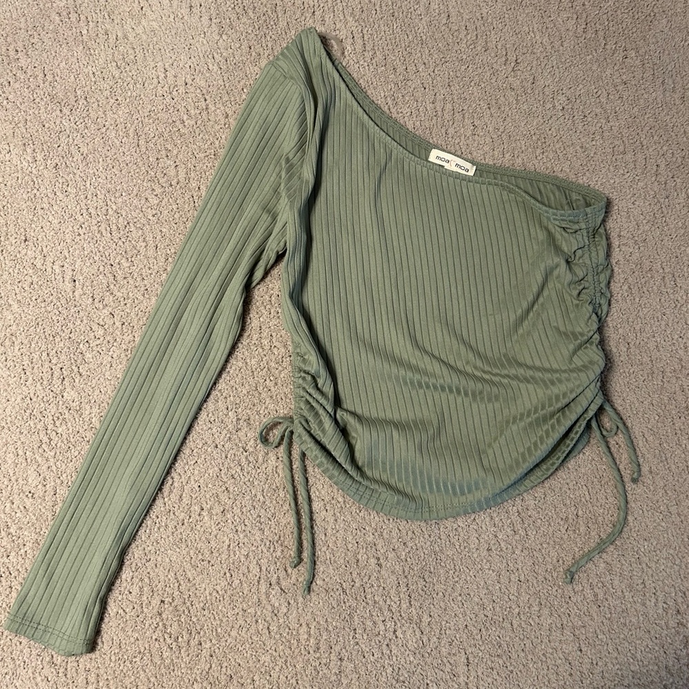 One armed top